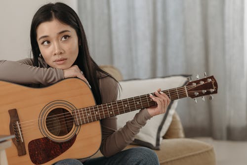 两难吉他谱 A调扫弦版