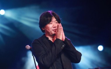 枫叶红了吉他谱_老狼/张玮玮_C调扫弦版弹唱谱