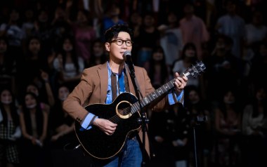 那些女孩教我的事吉他谱_品冠_C调原版弹唱谱