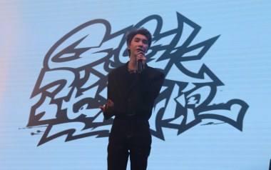 给陌生的你听吉他谱_张思源_C调原版弹唱谱