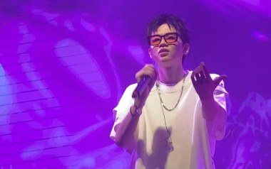 自闭男孩吉他谱_刘思鉴_C调指法原版弹唱谱