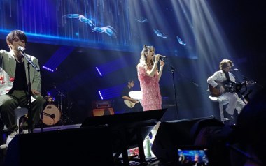 笑着流泪吉他谱_南拳妈妈_G调扫弦版弹唱谱