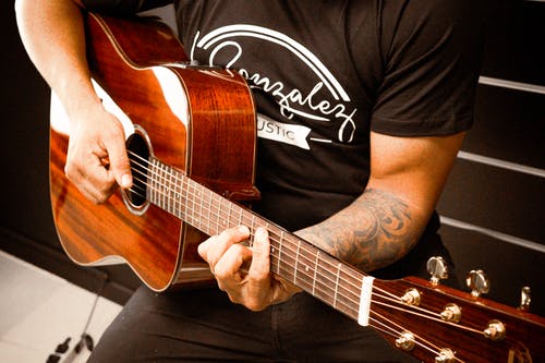 二泉映月吉他谱 C调六线谱