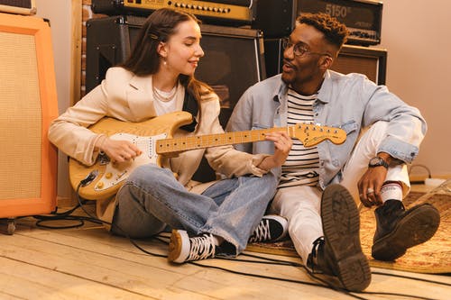 车站吉他谱 C调简单版