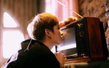 勇敢一点吉他谱_曾轶可_C调指法简单版弹唱谱