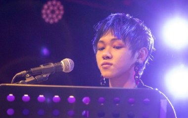 苦厄吉他谱_张嫮目_C调指法弹唱谱