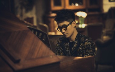 哭给你听吉他谱_金志文_D调指法原版弹唱谱