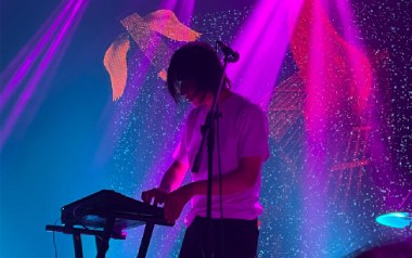 呜呜吉他谱_达闻西乐队_C调指法弹唱谱