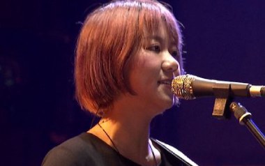 唱不了一首欢乐的歌吉他谱_谢春花_C调扫弦版