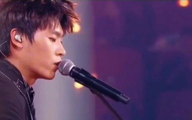 敬长安吉他谱_隔壁老樊_C调扫弦版