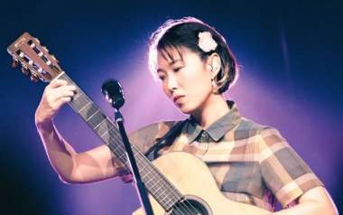 三个人的晚餐吉他谱_王若琳/黄韵玲_C调指法