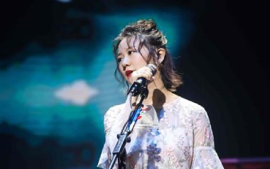 一棵会开花的树吉他谱_谢春花_C调指法