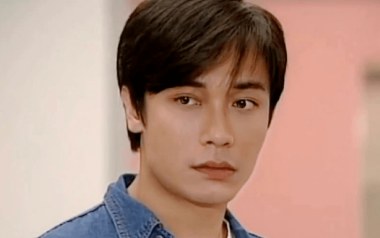 岁月的童话吉他谱_罗嘉良_E调原版弹唱谱