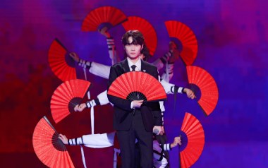 骁吉他谱_井胧/井迪儿_F调指法弹唱谱