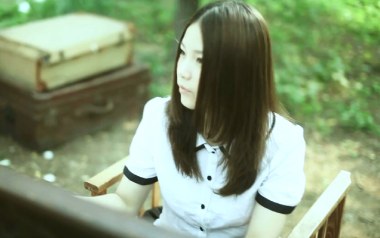 你在看孤独的风景吉他谱_本兮/单小源_G调_吉他弹唱六线谱