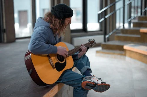 《可可托海的牧羊人》吉他谱 C调高清版