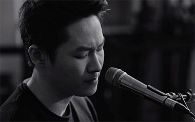 出现又离开吉他谱_梁博_G调原版弹唱谱