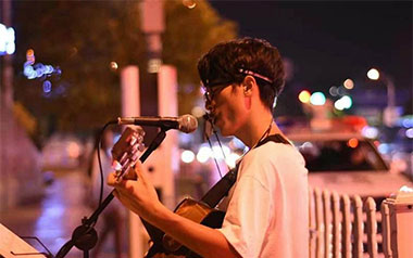 最近吉他谱_王小帅_C调简单版弹唱谱