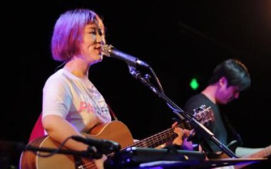 陪在你左右吉他谱_谢春花_G调指法弹唱谱