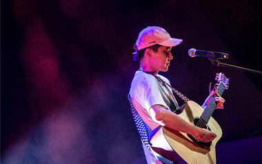 恶作剧吉他谱_沈以诚/王蓝茵_C调原版弹唱谱