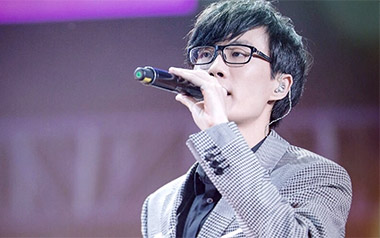 有何不可吉他谱_许嵩_C调拍弦版弹唱谱