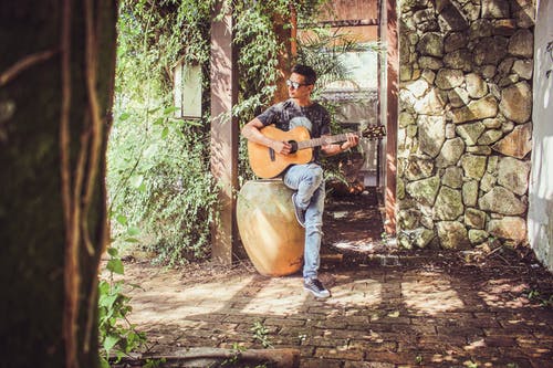 永远同在指弹谱 C调六线谱