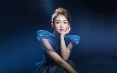 走着走着花就开了吉他谱_卓舒晨_C调原版