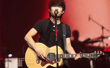 夏天吉他谱_赵雷_A调原版弹唱谱