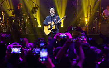 漫步吉他谱_许巍_G调扫弦版弹唱谱