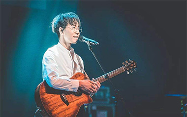 理想三旬吉他谱_陈鸿宇_《理想三旬》G调弹唱谱