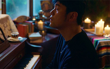 还在流浪吉他谱_周杰伦_C调拍弦版弹唱谱