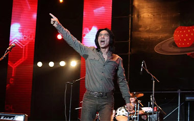 国际歌吉他谱_唐朝乐队_C调扫弦版弹唱谱