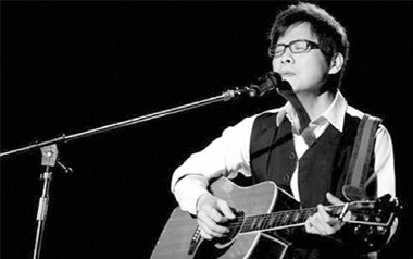 童年吉他谱_罗大佑_G调扫弦版弹唱谱