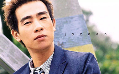 独家记忆吉他谱_陈小春_C调转D指法_我不是伟人吉他谱