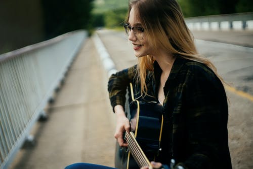 渡口吉他谱 D调六线谱