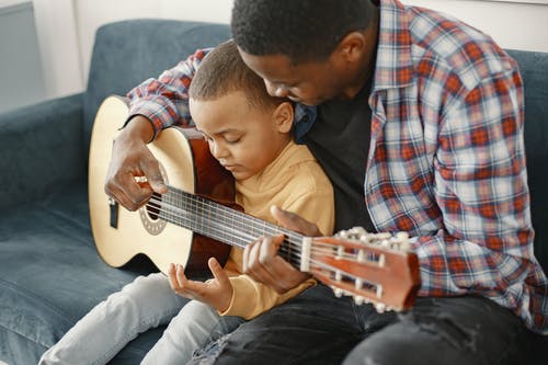 不是因为寂寞才想你吉他谱 C调高清版