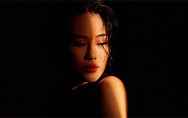 旅行中忘记吉他谱_袁娅维_A调原版弹唱谱