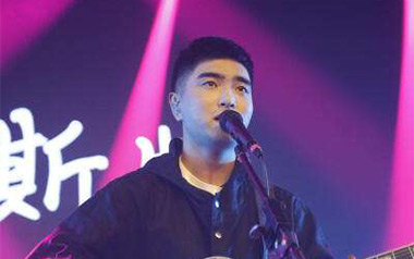 低空飞行吉他谱_沈以诚_C调原版弹唱谱