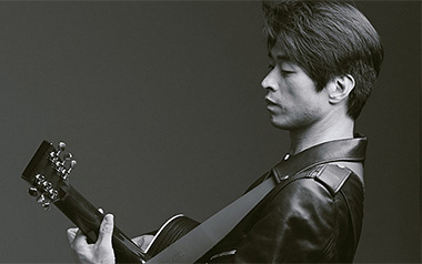 在路旁吉他谱_钟立风_A调原版弹唱谱