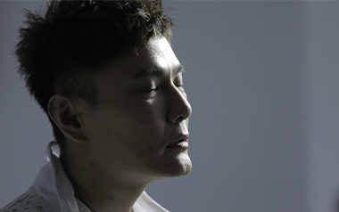 爱就一个字吉他谱_张信哲_C调指法简单版