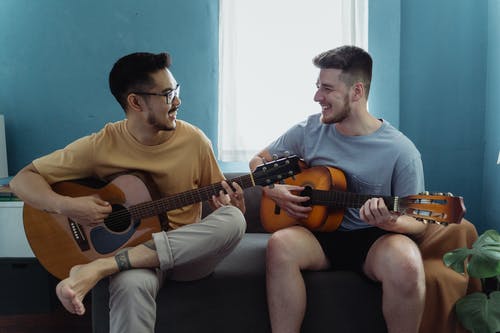 爱是你我吉他谱 C调六线谱