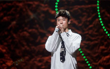 多想在平庸的生活拥抱你吉他谱_隔壁老樊_C调简单版六线谱