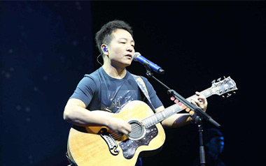 晴朗吉他谱_许巍_G调指法扫弦版弹唱谱