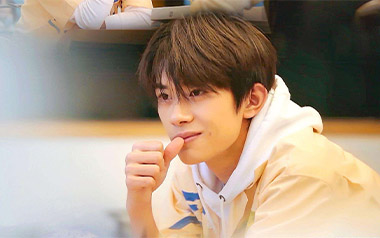 朋友请听好吉他谱_易烊千玺/何炅/谢娜_G调弹唱六线谱