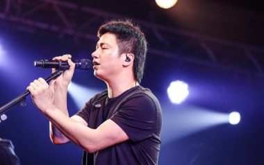 和你在一起吉他谱_李志_A调指法原版弹唱谱