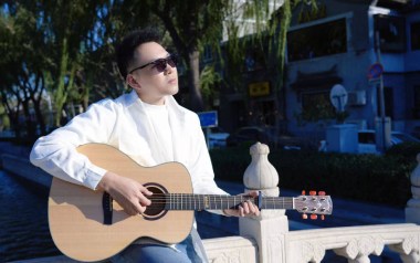 桥边姑娘吉他谱_海伦_C调原版