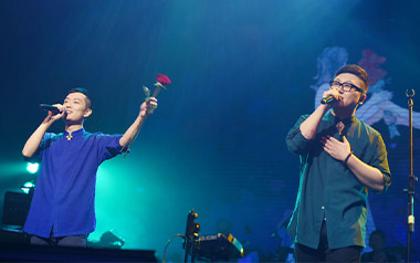 青城山下白素贞吉他谱_好妹妹乐队_C调指法