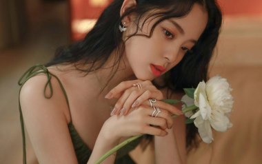 男孩别哭吉他谱_欧阳娜娜_G调指法闷音版