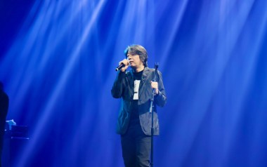 虎口脱险吉他谱_老狼_E调原版弹唱谱