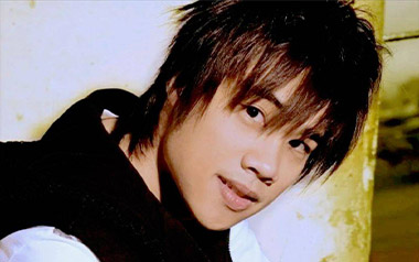 千年泪吉他谱_Tank_C调指法简单版弹唱谱